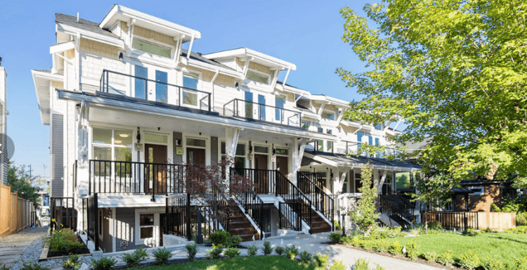 ARIIA by Azora in the Norquay Village