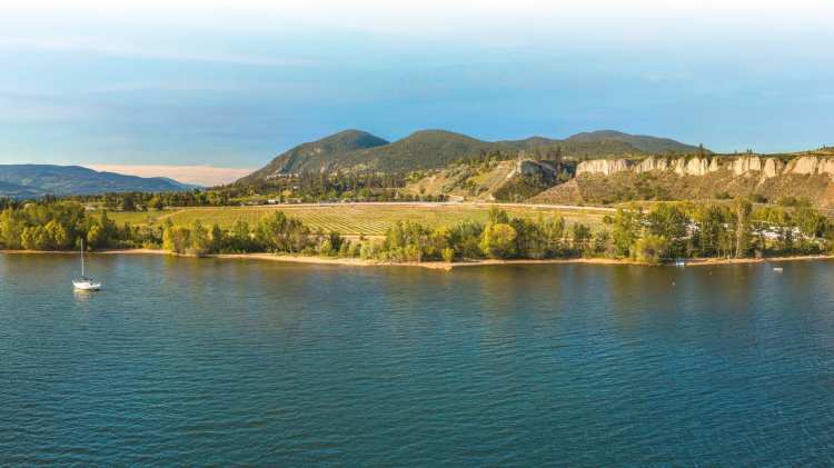 Lakehouse Summerland site views