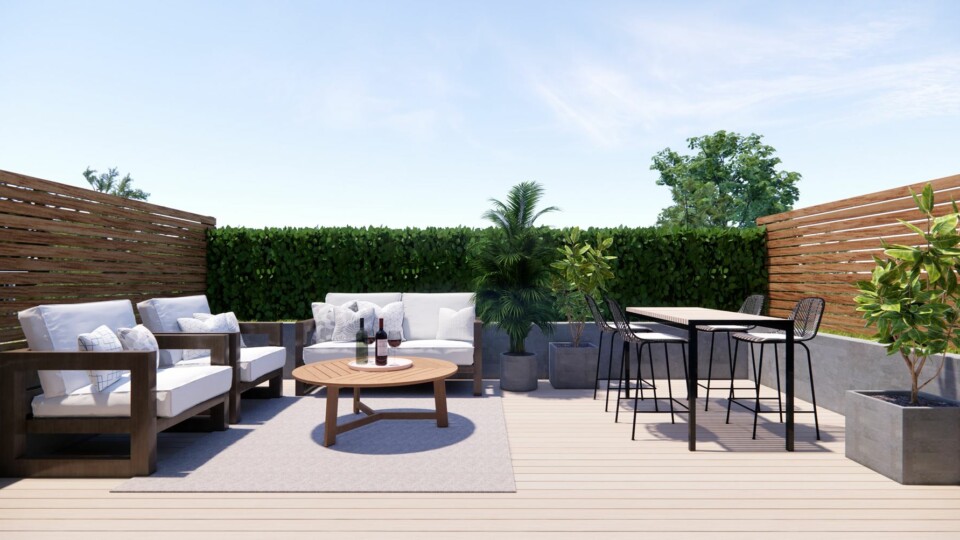 Hampton Court Sundeck